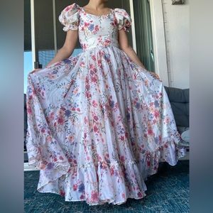 JessaKae Violette dress in Cream Floral - size XS